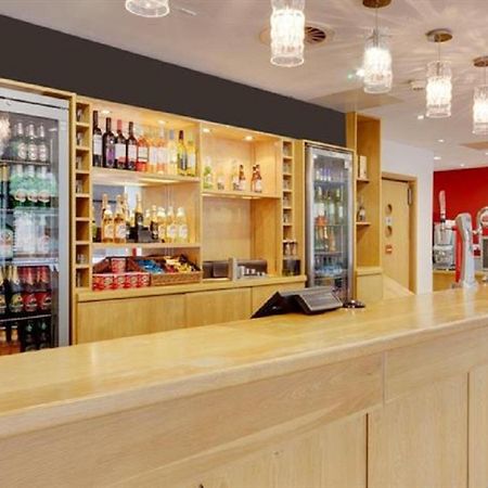 Travelodge Swansea Central Εξωτερικό φωτογραφία